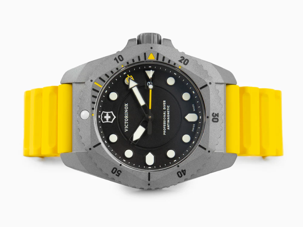 Victorinox Dive Pro Quartz Watch, Titanium, Black, 43 mm, V241992 - Image 7