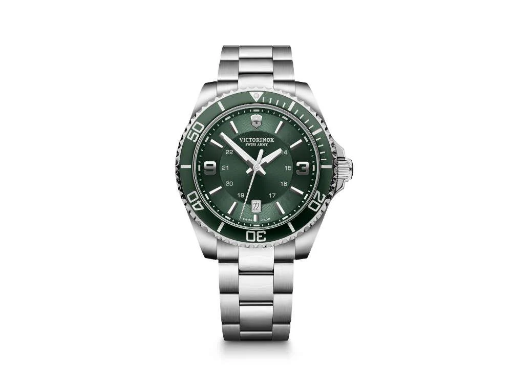 Victorinox Maverick Quartz Watch, Green, 43 mm, Steel bracelet, V241934