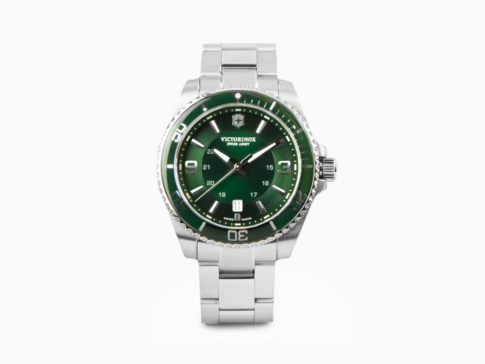 Victorinox Maverick Quartz Watch, Green, 43 mm, Steel bracelet, V241934 - Image 2
